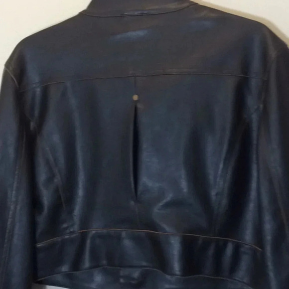 What’s Hot Brown Pleather Short Jacket Size XL - Picture 10 of 13
